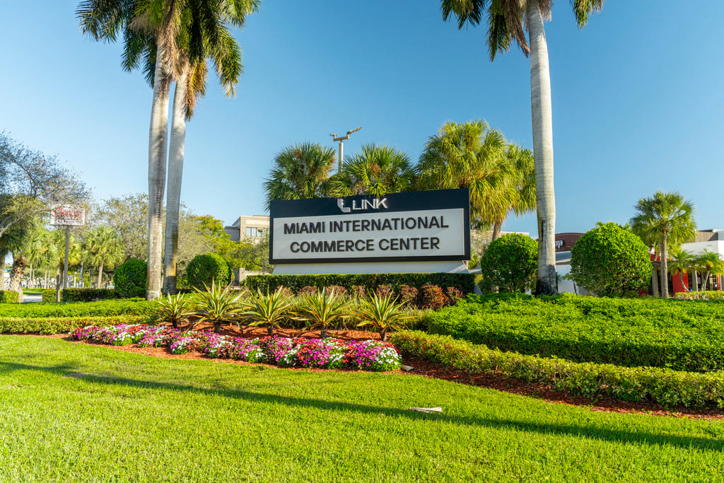 43,996 SF Industrial Space in Miami, FL Photo